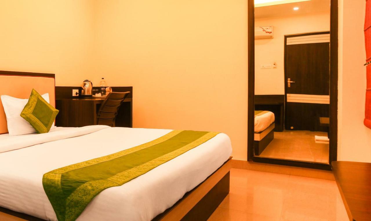 Hotel Janki International By Keymagics Varanasi Exterior foto